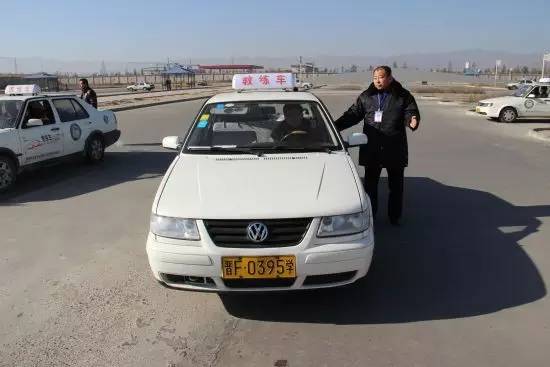 汽車(chē)陪練老師：今天起，我再也不想騙人了！