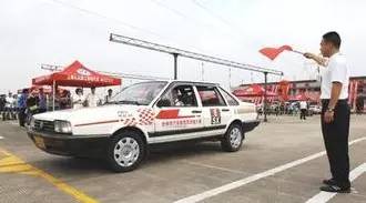 汽車(chē)陪練老師：今天起，我再也不想騙人了！